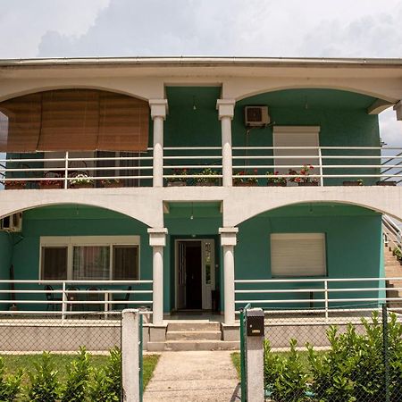Apartment Monica Nikšić Esterno foto
