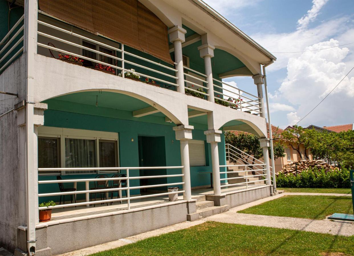 Apartment Monica Nikšić Esterno foto