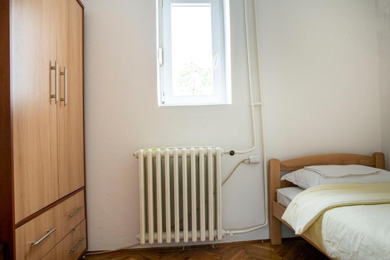 Apartment Monica Nikšić Esterno foto